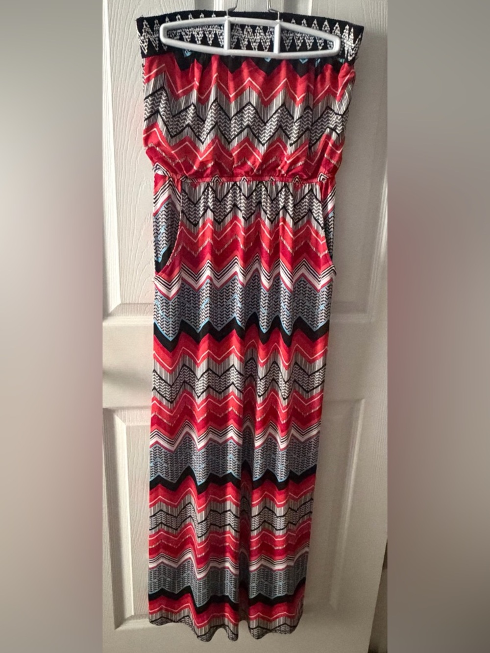 Trixxi Strapless Chevron Maxi Dress in Red, Black and White